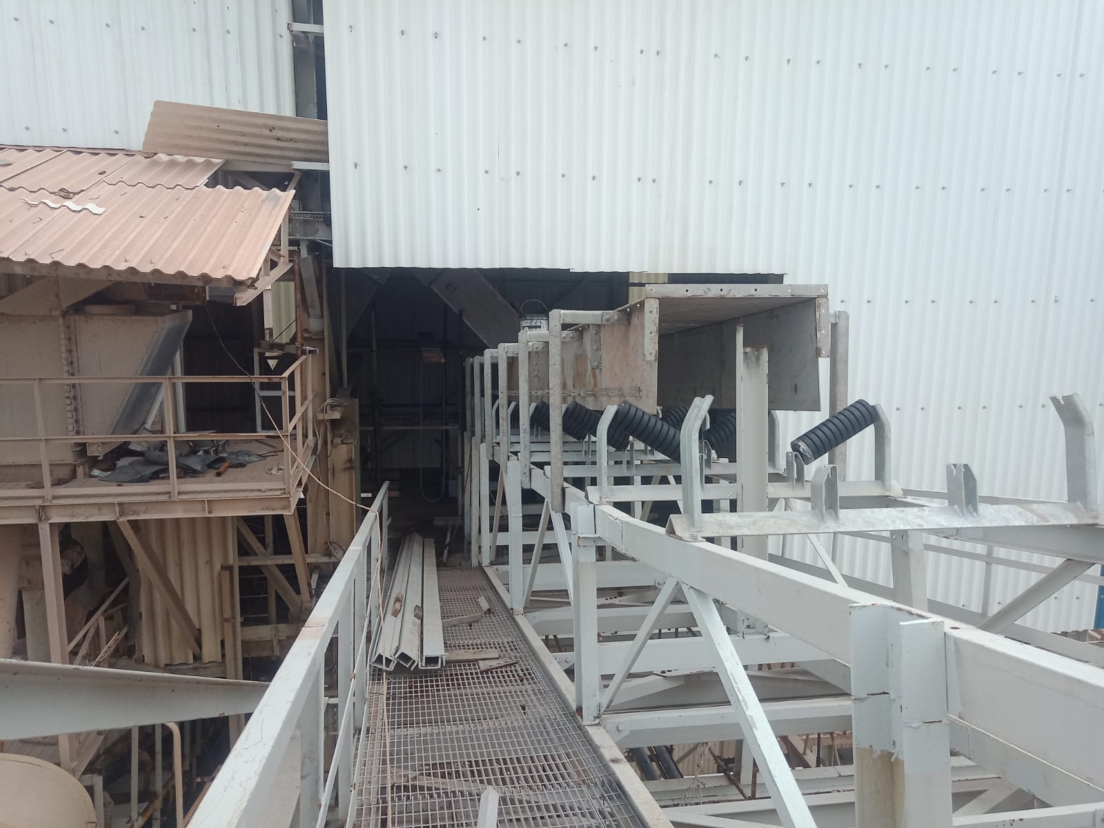 Conveyor 1